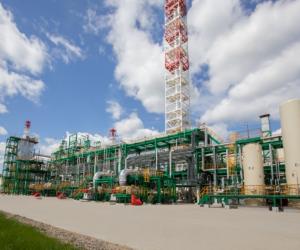 Завод в огне: как атака дронов на Ярославский НПЗ парализовала город