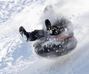 Зимние забавы или травмпункт? Эксперт раскрыла, как избежать опасности на склонах и катках