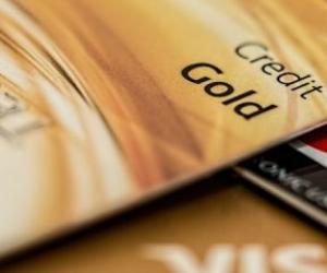 Экстренное предупреждение для миллионов: почему карты Visa и Mastercard стали опасными