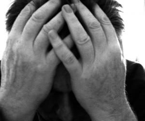 Ваш телефон вас медленно убивает: врач назвала самый опасный бытовой звук, который вы слышите каждый день