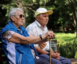 Рост в феврале: каким пенсионерам добавят выплаты с 1 февраля 2026 года