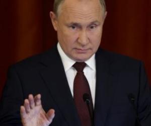 «Вербовщиков — к пожизненному»: Путин объявил войну тем, кто толкает детей на преступления